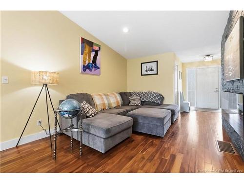 15 Glenforest Dr, Riverview, NB 