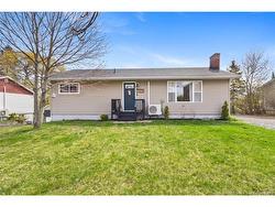368 Canterbury DR  Fredericton, NB E3B 4L9