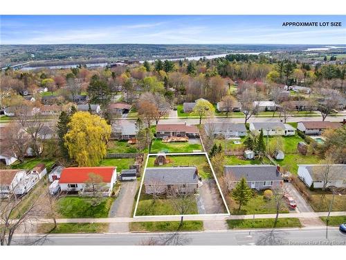 368 Canterbury Dr, Fredericton, NB 