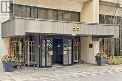 3413 - 55 HARBOUR SQUARE  Toronto, ON M5J 2L1