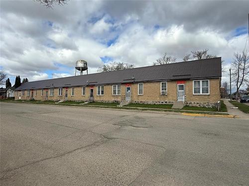 302 Queen Street W, Virden, MB - Outdoor