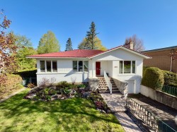 415 Rue Bédard  Lachute, QC J8H 1J4