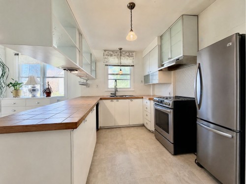 Cuisine - 415 Rue Bédard, Lachute, QC - Indoor Photo Showing Kitchen With Double Sink