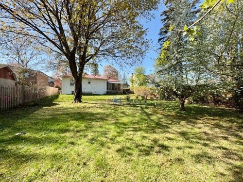 Cour - 415 Rue Bédard, Lachute, QC - Outdoor