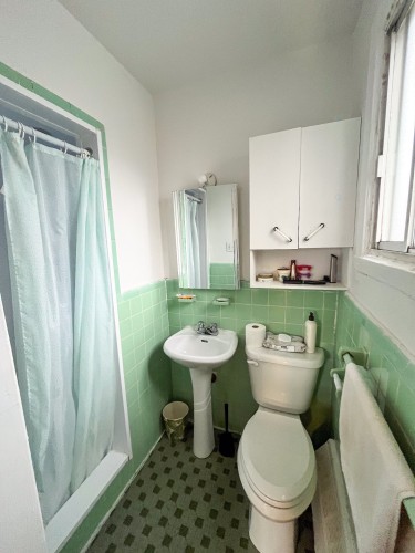 Master Bathroom - 5764 Av. Fairside, Côte-Saint-Luc, QC - Indoor Photo Showing Bathroom