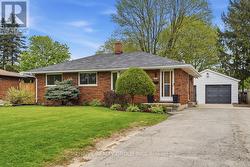 329 STRATHROYAL AVENUE Strathroy-Caradoc (Nw), ON N7G 3G5