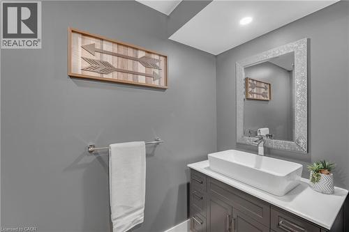 2092 Highway 6, Puslinch, ON - Indoor Photo Showing Bathroom