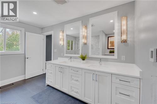 2092 Highway 6, Puslinch, ON - Indoor Photo Showing Bathroom