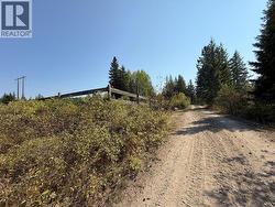 Laneway past Barn to Arena & Round Pen - 