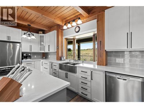 Kitchen - 1403 Notch Hill Road, Sorrento, BC 