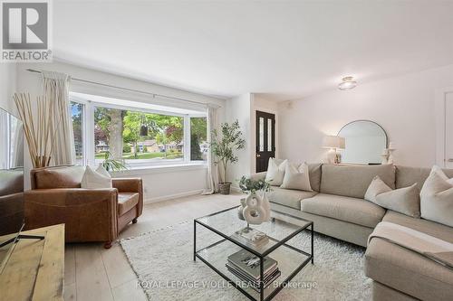 98 CHELSEA ROAD  Kitchener, ON N2B 1H9