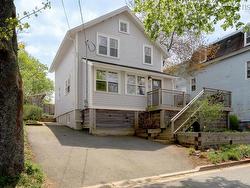 42 Church Street Street  Dartmouth, NS B2Y 1B1