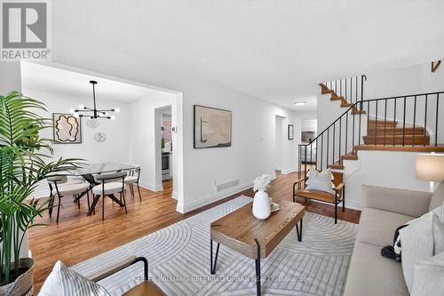 41 Patrice Crescent, Vaughan, ON - Indoor Photo Showing Living Room