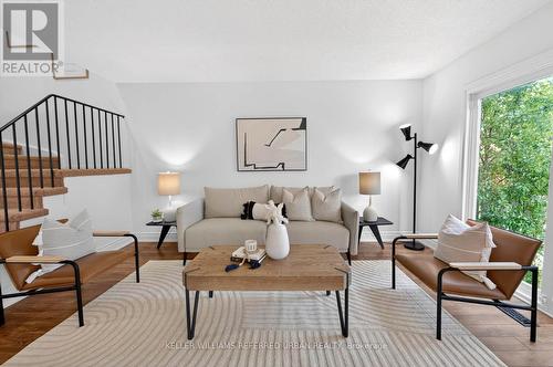 41 Patrice Crescent, Vaughan, ON - Indoor Photo Showing Living Room