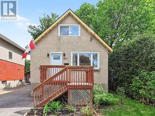 975 SHERIDAN AVENUE  Ottawa, ON K1Z 6M4