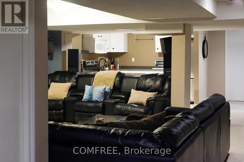10 Endicott Drive, St. Catharines (Grapeview), ON - Indoor