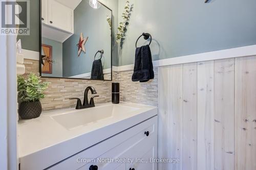 19 - 2 Paradise Boulevard, Ramara, ON - Indoor Photo Showing Bathroom