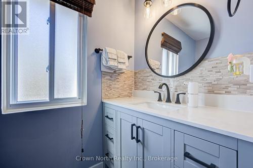 19 - 2 Paradise Boulevard, Ramara, ON - Indoor Photo Showing Bathroom