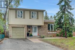 2766 HARWOOD AVENUE  Ottawa, ON K2B 8H7