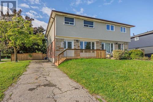 2126 PASHAK COURT  Mississauga, ON L5A 1H7
