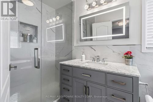 3872 Skyview Street, Mississauga, ON - Indoor Photo Showing Bathroom