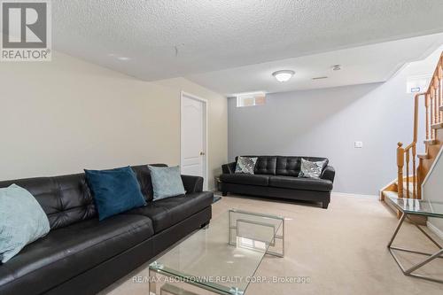 3872 Skyview Street, Mississauga, ON - Indoor Photo Showing Living Room