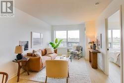 1315 - 60 HEINTZMAN STREET Toronto, ON M6P 5A1