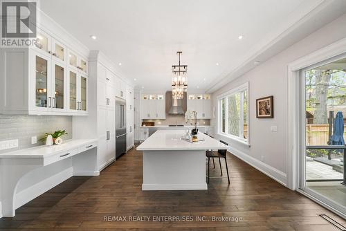 1343 Milton Avenue, Mississauga, ON - Indoor
