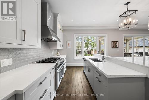 1343 Milton Avenue, Mississauga, ON - Indoor Photo Showing Kitchen With Double Sink With Upgraded Kitchen