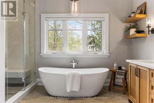 1343 Milton Avenue, Mississauga, ON - Indoor Photo Showing Bathroom