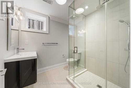 1343 Milton Avenue, Mississauga, ON - Indoor Photo Showing Bathroom