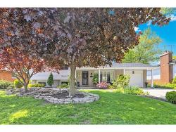 5735 NINTH Street  Lasalle, ON N9H 1P3