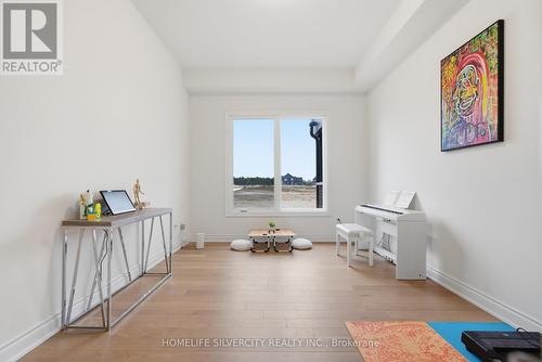 22 Ewing Way, Amaranth, ON - Indoor Photo Showing Other Room