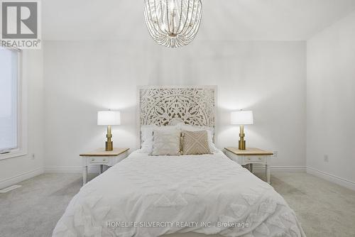 22 Ewing Way, Amaranth, ON - Indoor Photo Showing Bedroom
