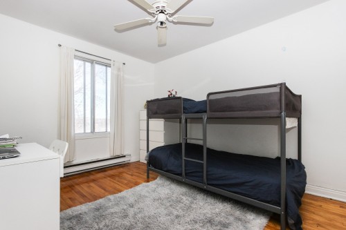 Bedroom - 2525  - 2527 Rue Moreau, Montréal (Mercier/Hochelaga-Maisonneuve), QC - Indoor Photo Showing Other Room