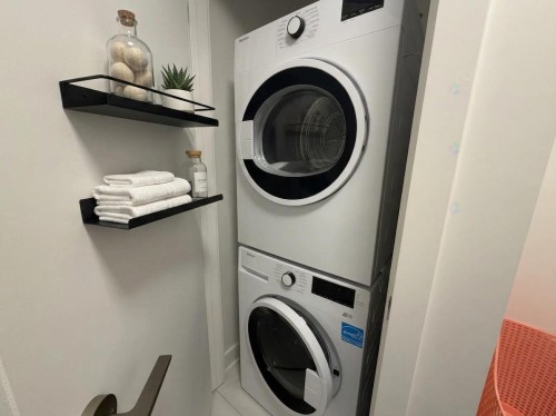 Salle de lavage - 518-2355 Rue Des Équinoxes, Montréal (Saint-Laurent), QC - Indoor Photo Showing Laundry Room