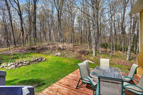 Cour - 2-70 Ch. Des Pionniers, Gore, QC - Outdoor With Deck Patio Veranda