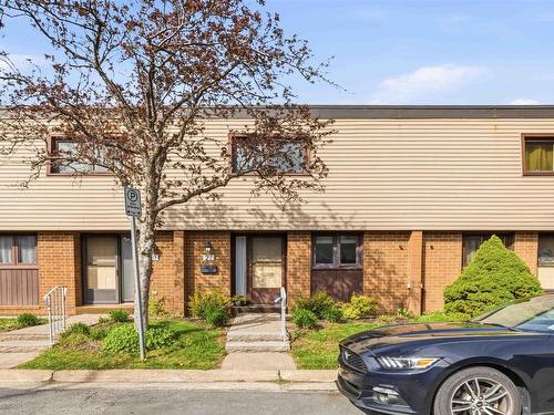 21 Forestside Crescent, Halifax, NS 