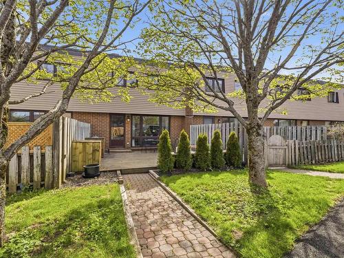 21 Forestside Crescent, Halifax, NS 
