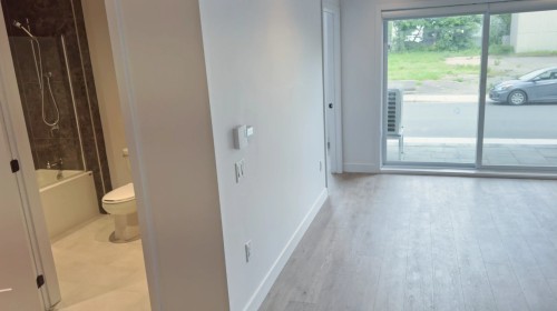 Living Room - 305-16 Rue St-Joseph, Sainte-Agathe-Des-Monts, QC - Indoor Photo Showing Other Room