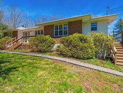 26 Joslyn Drive  Fall River, NS B2T 1E7