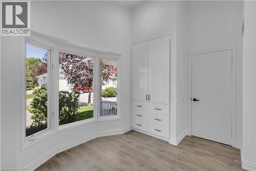 375 Silverbirch Boulevard, Hamilton, ON - Indoor Photo Showing Other Room