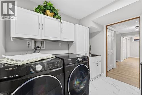 108 Old Forest Crescent, Kitchener, ON - Indoor Photo Showing Laundry Room