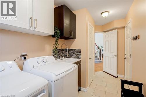 82 Vansickle Road, St. Catharines, ON - Indoor Photo Showing Laundry Room
