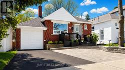 58 ALBERT AVENUE Toronto, ON M8V 2L7