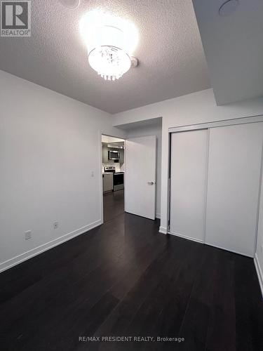 310 - 3210 Dakota Common, Burlington, ON - Indoor Photo Showing Other Room