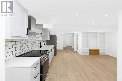 99 Cornwall Drive, Markham, ON - Indoor Photo Showing Kitchen