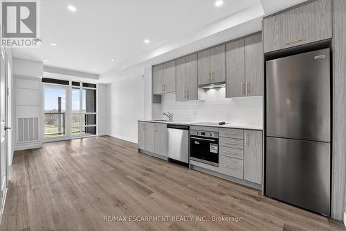 321 - 461 GREEN ROAD  Hamilton, ON L8E 0L5