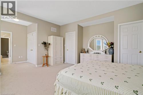 27 Glazebrook Crescent, Cambridge, ON - Indoor Photo Showing Bedroom