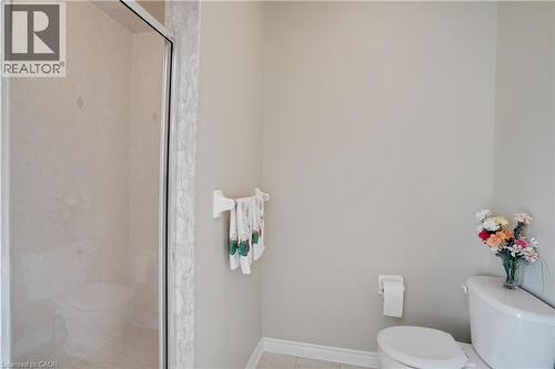 27 Glazebrook Crescent, Cambridge, ON - Indoor Photo Showing Bathroom